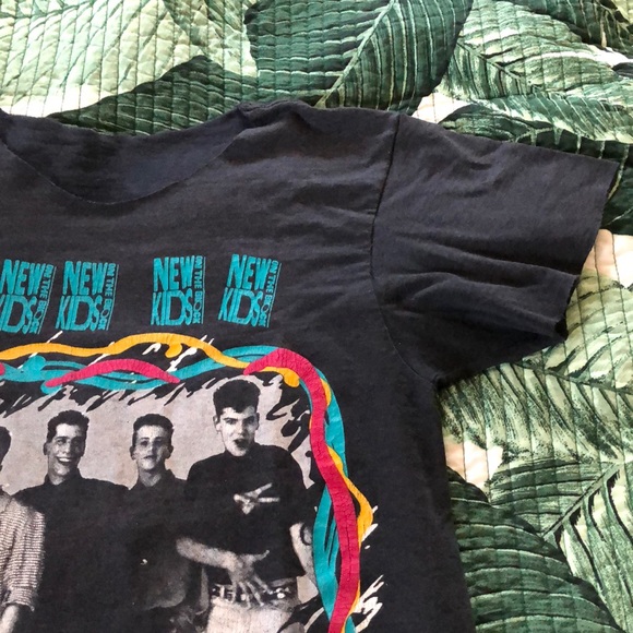 True vintage NKOTB convert tee - Picture 3 of 3